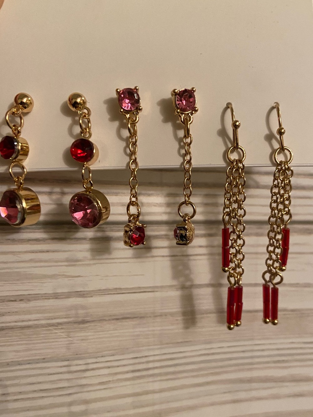 Laundry by Shelli segal Goldtone pink red earrings set - Picture 1 of 3